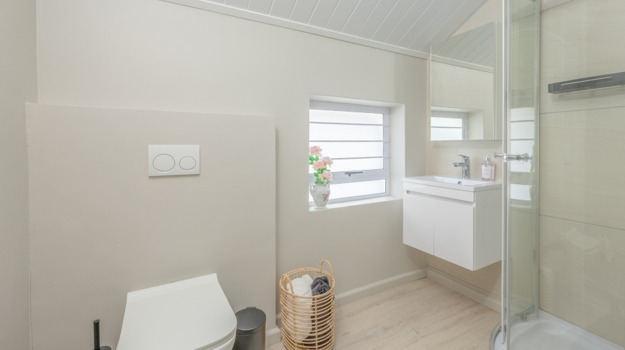 4 Bedroom Property for Sale in Oceanview Heights Western Cape